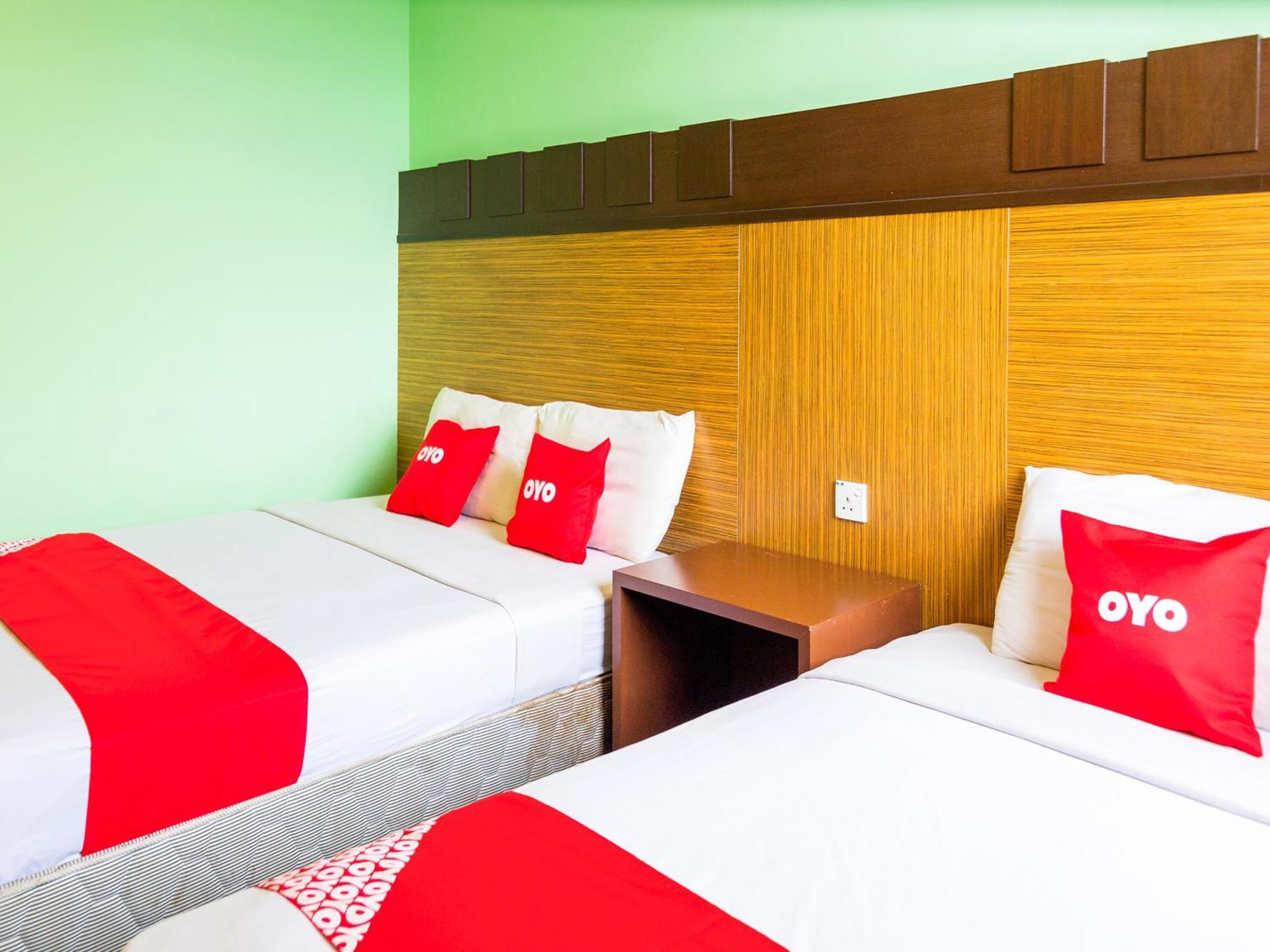 Oyo 89408 Royal Hotel Keningau Exterior photo